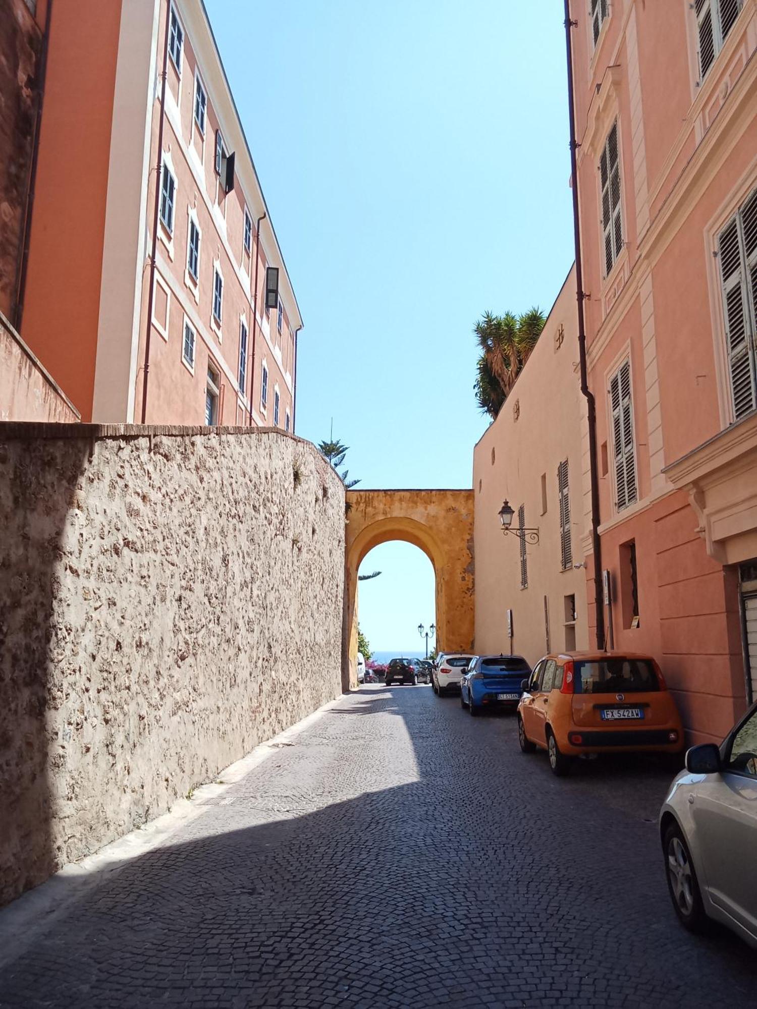 Casa Eden Apartment Ventimiglia Bagian luar foto