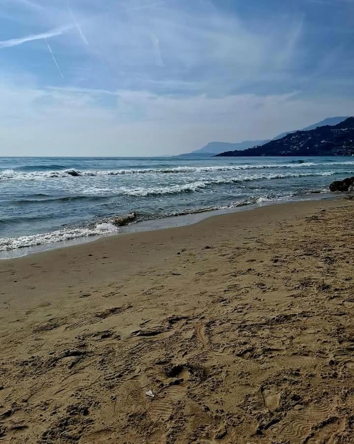 Casa Eden Apartment Ventimiglia Bagian luar foto